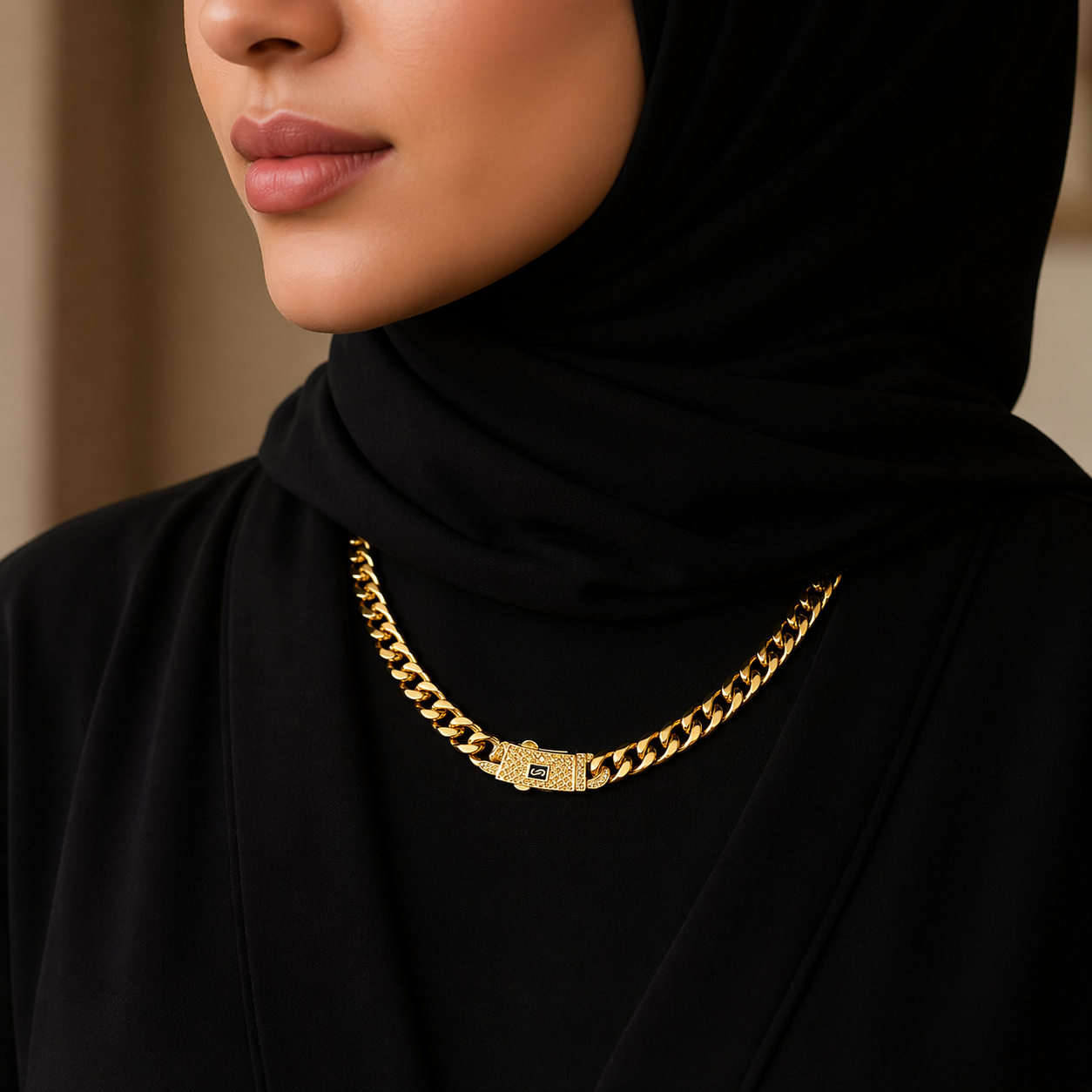 قلادة سلسلة ذهبية فاخرة
