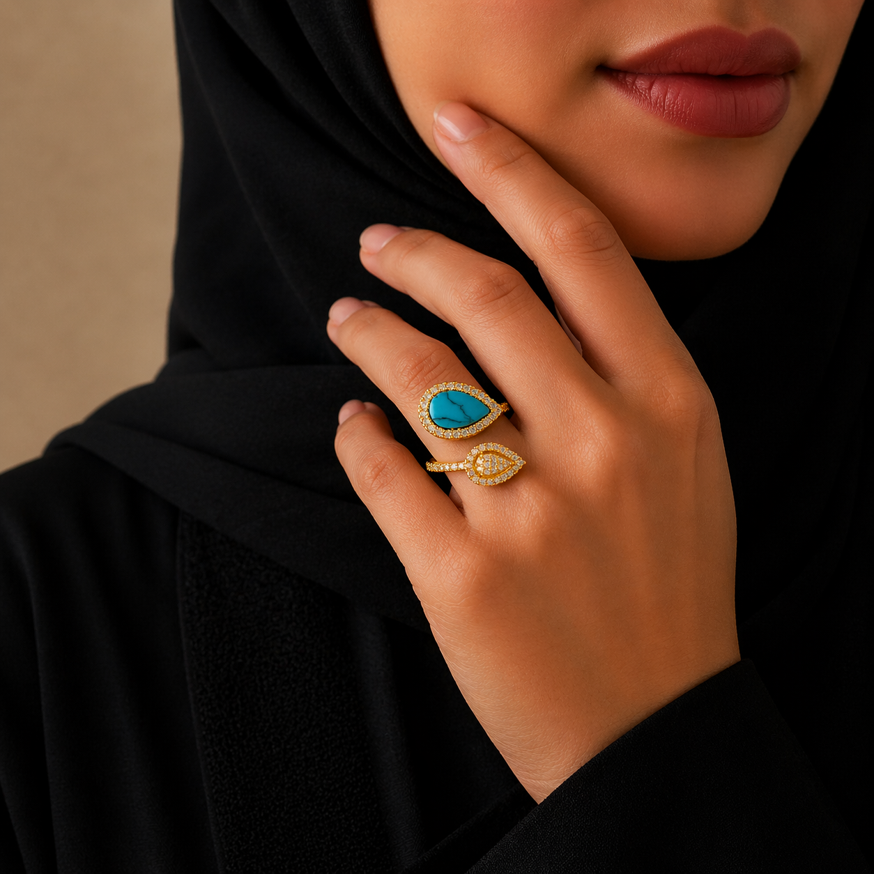 خاتم قطرة الأناقة المرصعة