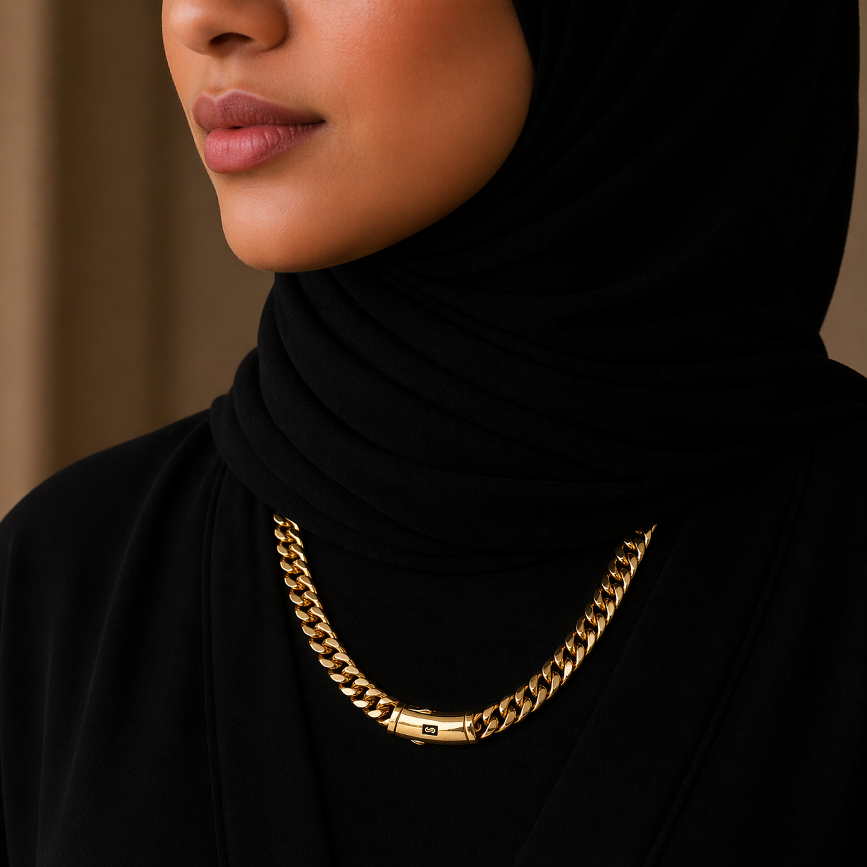 قلادة سلسلة
